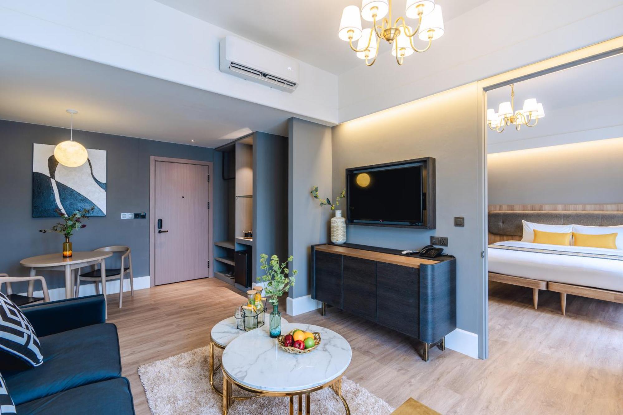 ห้องดีลักซ์เตียงใหญ่พร้อมวิวทะเล